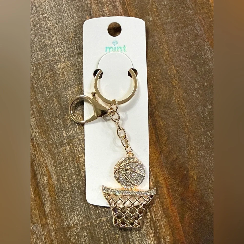 Ⓜ️Basketball Hoop Bag Charm/ Keychain in Gold Tone with Rhinestones New on Card